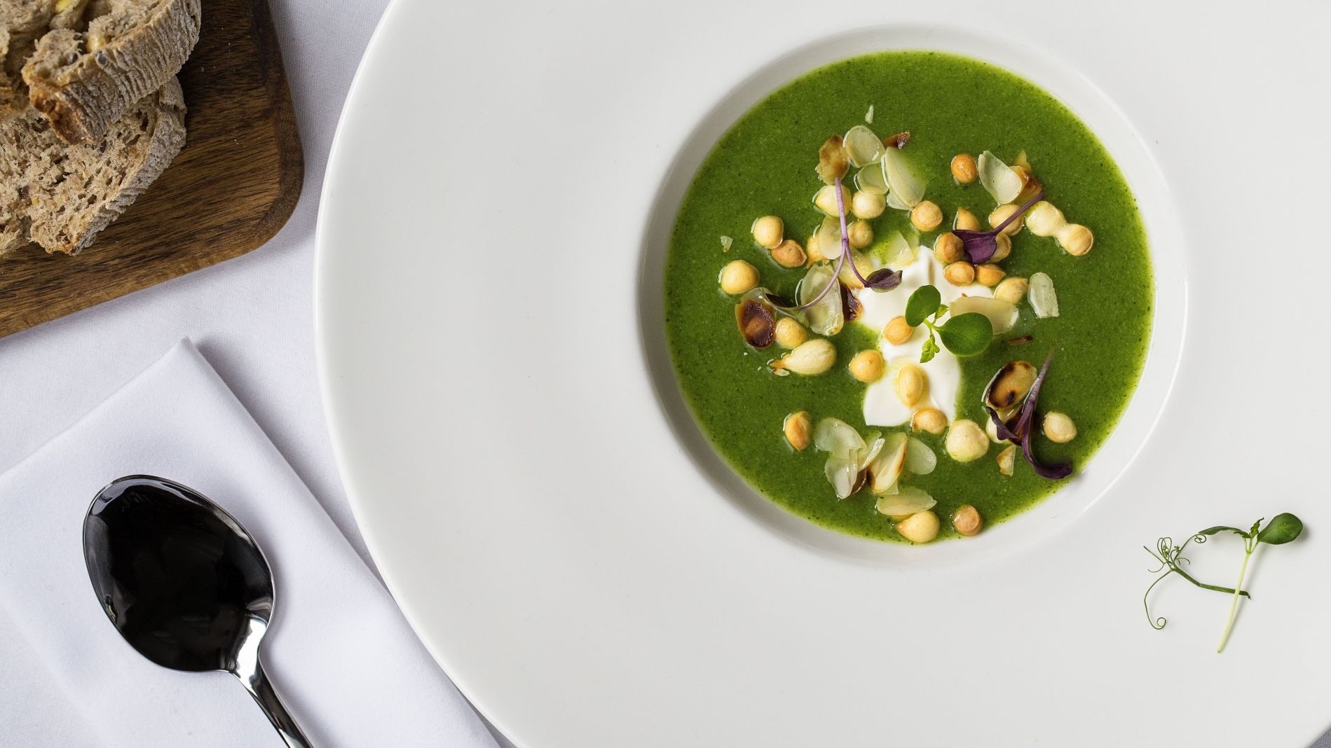 Restauracja The Olive w Sheraton Grand Krakow - Zupa brokułowa